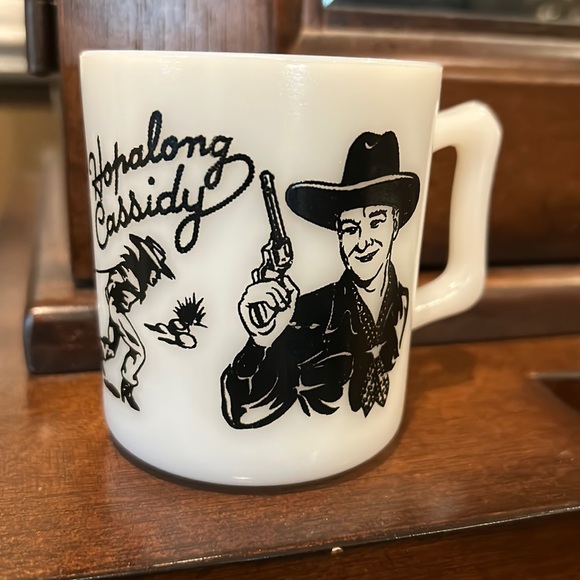 Vintage 1950’s Hopalong Cassidy White Milk Glass Cup - Picture 1 of 14